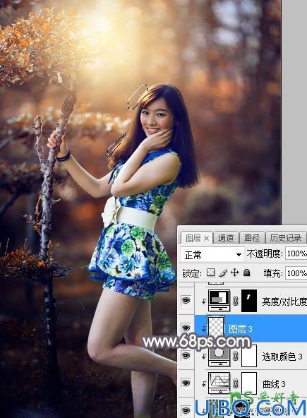 Photoshop美女调色：给阳光气质的成熟魅力女人外拍写真照调出深秋暗红色