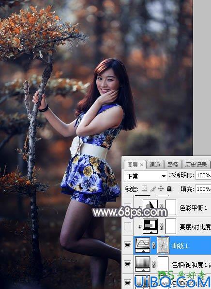 Photoshop美女调色：给阳光气质的成熟魅力女人外拍写真照调出深秋暗红色