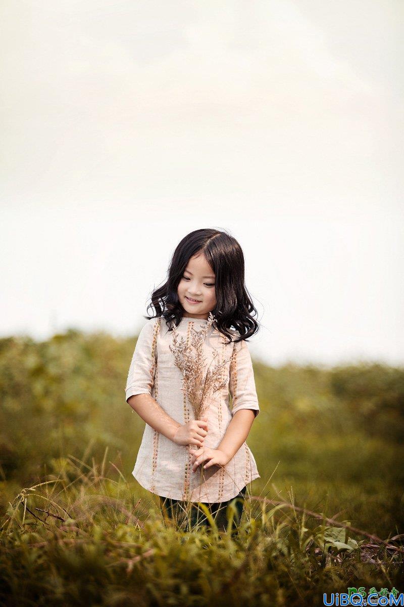Photoshop给郊外自拍的可爱小女孩儿生活照调出温暖的青黄色
