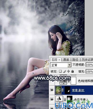 Photoshop给春天里的清纯少女玉腿美脚写真照调出梦幻的暗蓝色