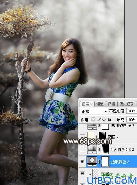 Photoshop给小树林中自拍的女生美腿照片调出中性暗红色调