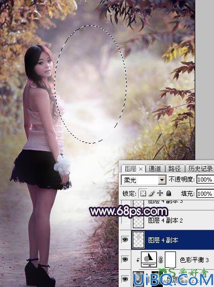 Photoshop调色教程：给树林中自拍的可爱女孩生活照调出秋季蓝紫色