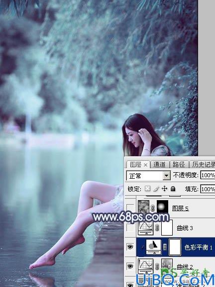 Photoshop调色教程：给水塘边的清纯玉腿美少女写真图片调出唯美的青蓝色