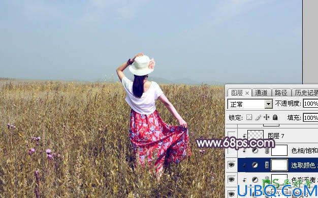 Photoshop调色教程：给清爽的花裙子韩系美少妇外景写真图片调出淡冷色秋