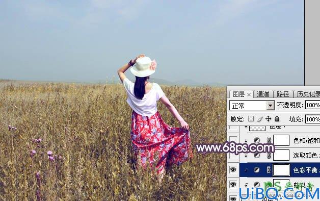 Photoshop调色教程：给清爽的花裙子韩系美少妇外景写真图片调出淡冷色秋