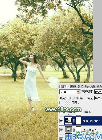 Photoshop调色教程：给春天里外景自拍的性感少妇图片调出灿烂的黄绿色