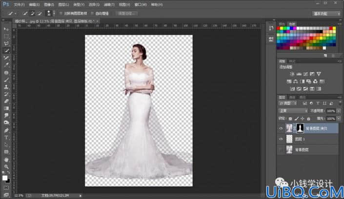 Photoshop抠婚纱教程：利用通道工具给修长美女婚纱照快速抠图。