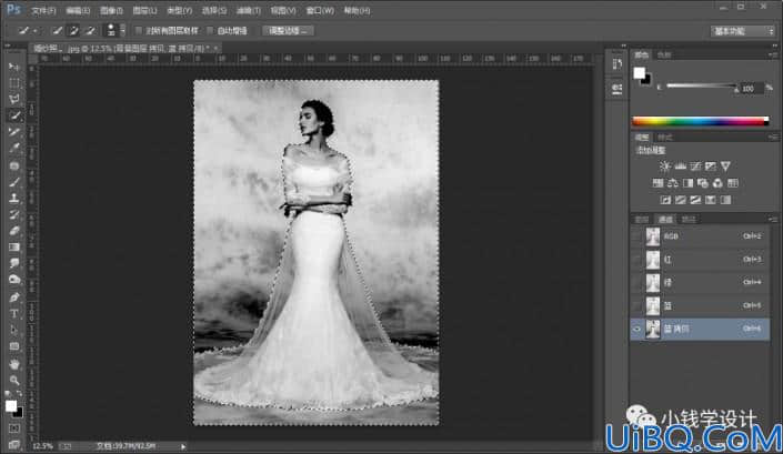 Photoshop抠婚纱教程：利用通道工具给修长美女婚纱照快速抠图。