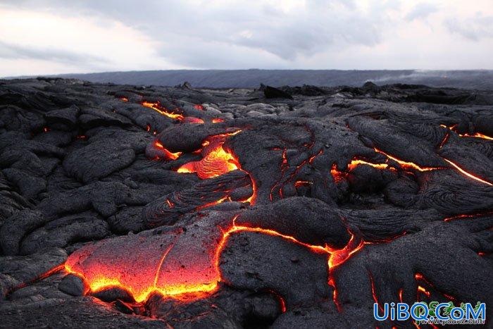 PS利用火山岩浆及火山泥素材创意合成男士护肤品宣传海报