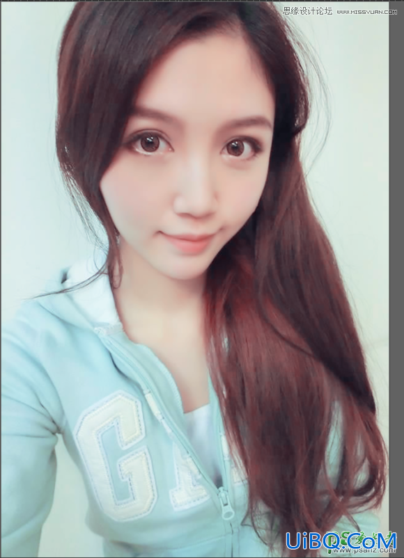 Photoshop转手绘教程：给可爱的大眼睛女生照片制作出唯美手绘风格